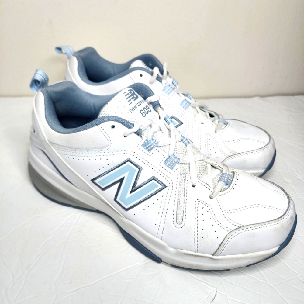 New Balance Womens 608 WX608WB5 White Casual Shoes Sneakers Size 10 D Comfort